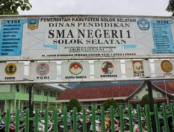 Pemerintah Solok Selatan Larang Pungutan di Sekolah