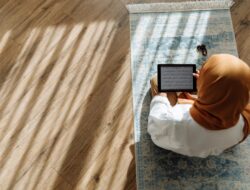 Ramadan di Era Digital: Gen Z, Medsos, dan Tren Puasa Masa Kini