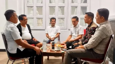 Bupati John Kenedi Azis Soroti Aktivitas Koperasi yang Rugikan Warga: Akan Dilaporkan ke OJK