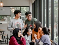 Mengungkap Pola Pikir Generasi Z: Kreatif, Kritis, dan Siap Menghadapi Tantangan Digital”