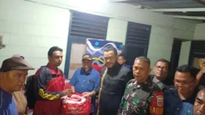 Wako Fadly dan Wawako Maigus Antar Bantuan, Ringankan Duka Korban Kebakaran di Jati Baru