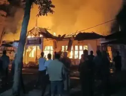 Kantor Dinas Pertanian Tanah Datar Terbakar, Diduga akibat Korsleting Listrik