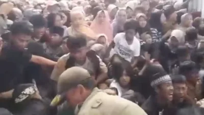 Tragedi di Pesta Rakyat Garut: Tiga Orang Meninggal Dunia, Termasuk Anggota Polisi