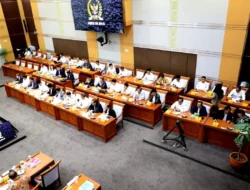 DPR Setujui Tambahan Anggaran Kemenag untuk BOS Madrasah dan Tunjangan Guru 2025