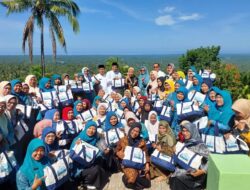 Ny. Anita Aziz Ketua TP-PKK Padang Pariaman Dorong Kader PKK Nagari III Koto Aua Malintang Wujudkan Kemandirian Pangan