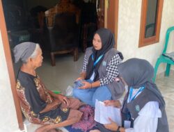 Mahasiswa KKN Universitas Mohammad Natsir Hadirkan Posyandu Lansia dari Rumah ke Rumah di Kampuang Surau