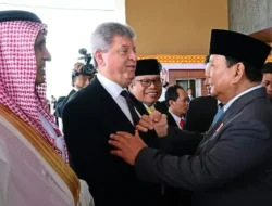 Gestur Hangat Presiden Prabowo di Sidang Tahunan MPR-RI, Rangkai Persatuan Lintas Generasi