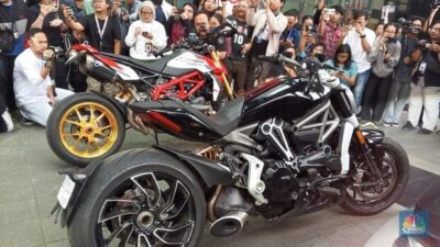 OTT KPK: Wamenaker Immanuel Ebenezer Terjaring, 21 Kendaraan Mewah Disita