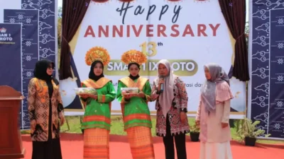 Anniversary ke-13 SMA Negeri 1 IX Koto Dharmasraya Super Meriah