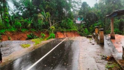 Hujan Ekstrem, Sejumlah Jalan di IV Koto Aur Malintang Putus Akibat Longsor
