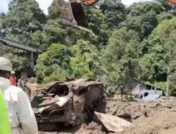 Perjuangan Tim SAR Temukan Dua Sopir Travel Payakumbuh yang Hilang di Jembatan Kembar Padang Panjang