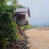 Rumah Warga di Koto Tangah Padang Terancam Ambruk Usai Banjir Bandang