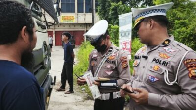 Jelang Nataru 2025, Ditlantas Polda Riau Gaspol Tertibkan Angkutan Barang