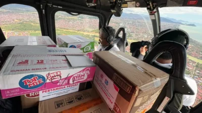 Pemerintah Pusat Salurkan 22,7 Ton Bantuan Udara ke Wilayah Terisolasi di Sumbar