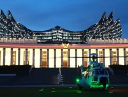 Presiden Prabowo Tiba dan Bermalam di IKN, Tinjau Langsung Progres Pembangunan